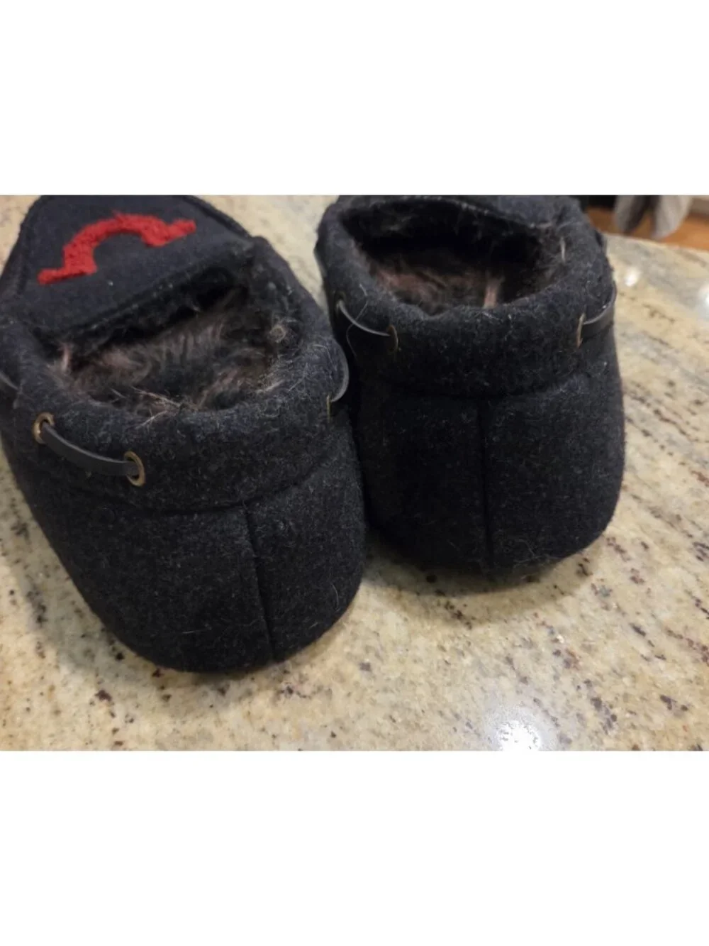 True Religion Moccasins Men's Size L 11/12 Black Red House Slippers Fur Lined